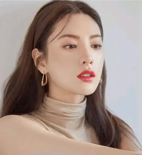 韩国模特林珍娜拍摄高端杂志《lady格调》丰姿尽展,艳美绝伦_高清图集