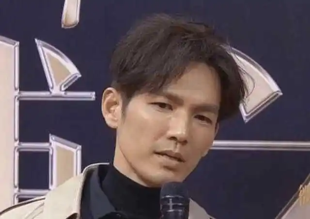 钟汉良现身,出席活动脸色憔悴,网友:男神去哪里了?