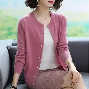 早春羊毛开衫女短款外搭2021新款休闲纯色毛衣外套女外穿针织上衣