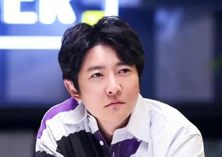 谁和我一样敲喜欢郭京飞的举个手