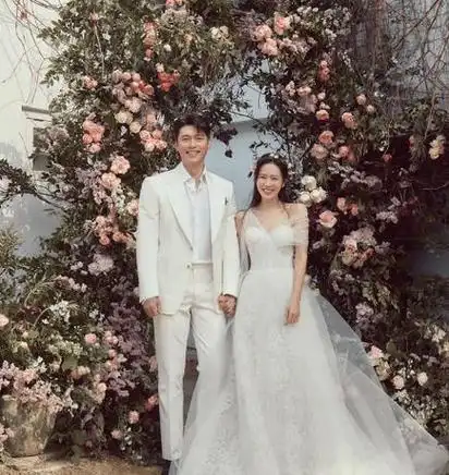 孙艺珍玄彬儿子首曝光一岁甜豆走路超稳身高抢镜