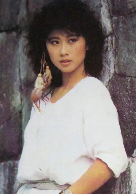 叶倩文的灿烂情史,靠美貌征服了6个男人,抢闺蜜老公后成功上位