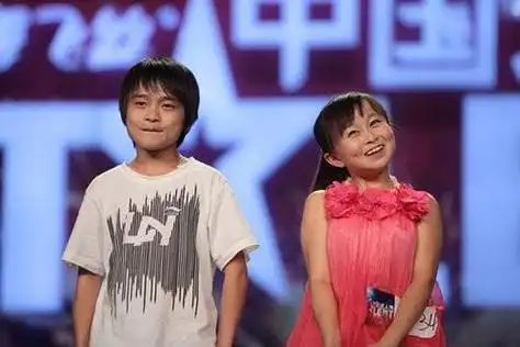 回顾袖珍人朱洁因身高被当成怪物遇上侏儒症的秦学士被宠成宝