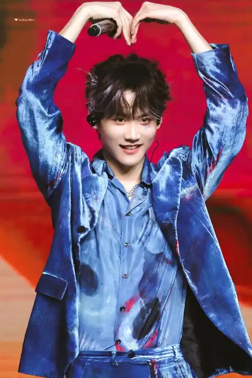 周柯宇新专辑为你我可以##周柯宇成都巡演