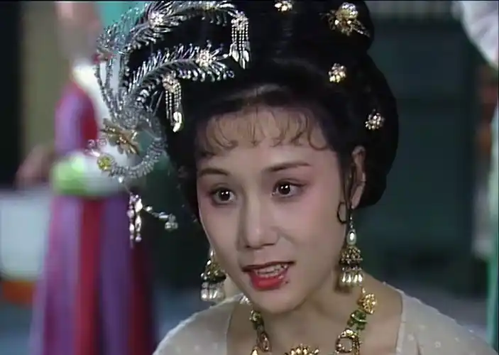 李建群:既是演员又是设计师,与导演相伴27年不婚,63岁患癌去世_陈家林