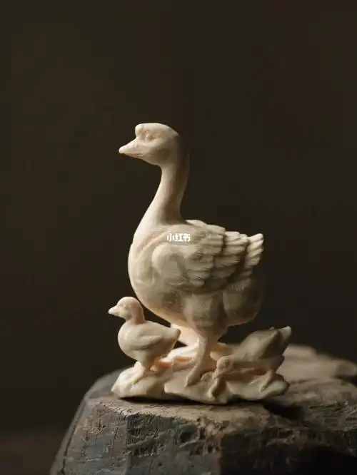 猛犸 | 鹅戏图书圣王羲之爱鹅,于文房雅