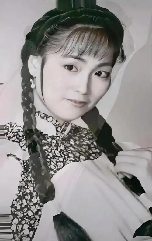 老照片里的旧时光—苑琼丹