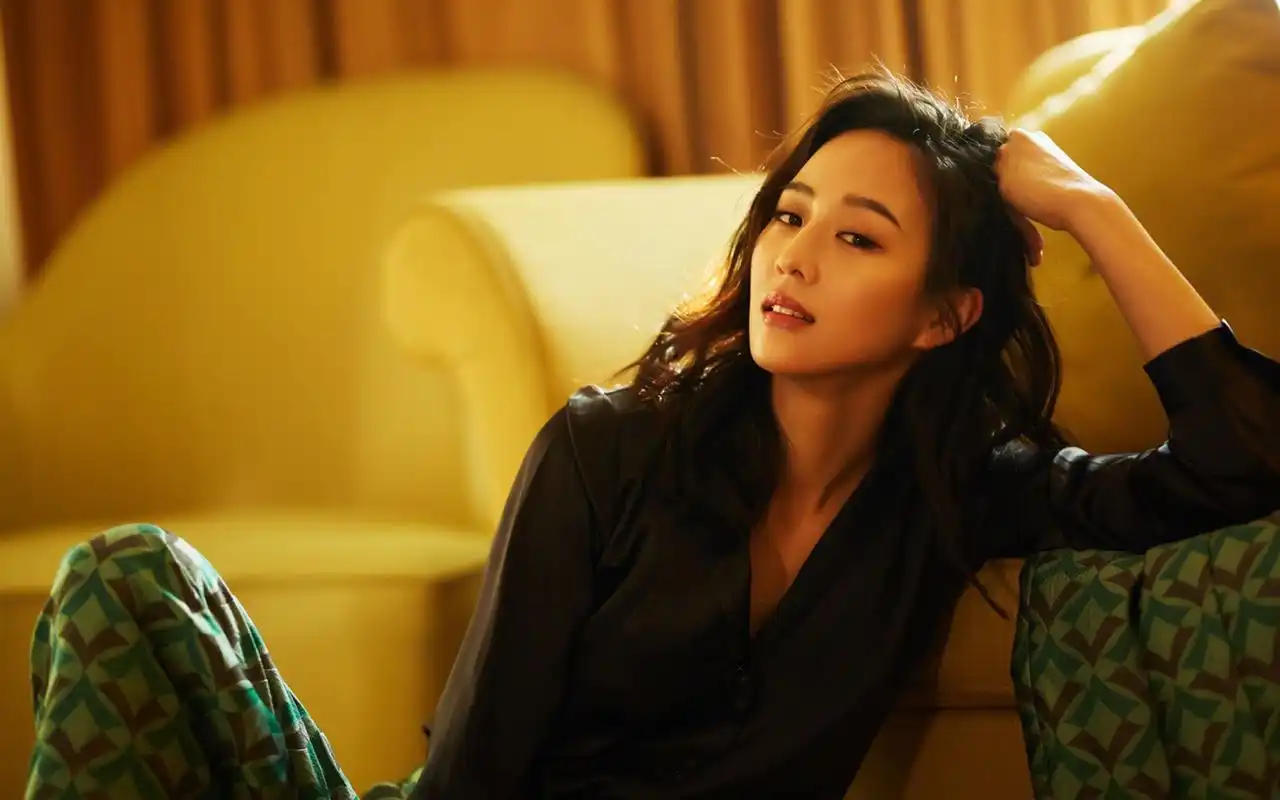 张钧甯成熟性感高清桌面壁纸