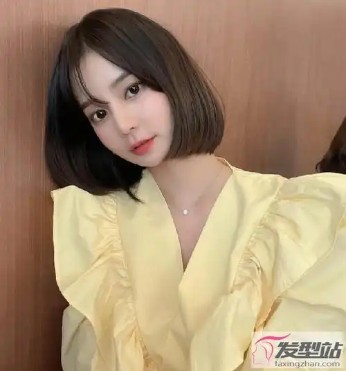 清新减龄bobo头女学生开学发型