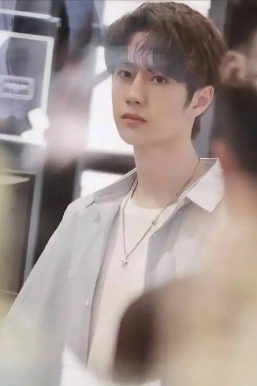 王一博再迎新剧,搭档00后小萝莉赵今麦,这对cp有点好磕!