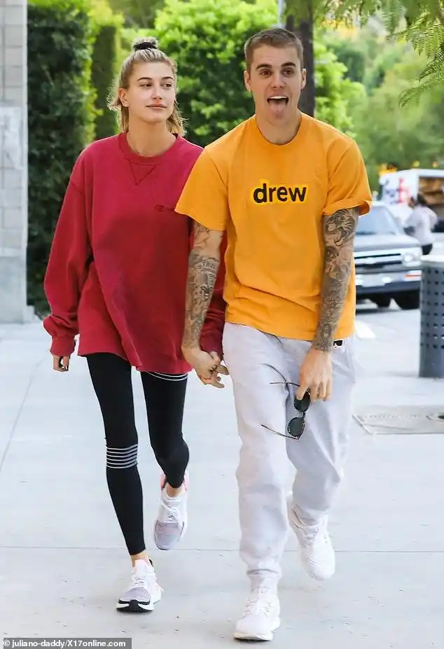 当地时间12月13日,justin bieber 和妻子海. 来自daily街拍 - 微博