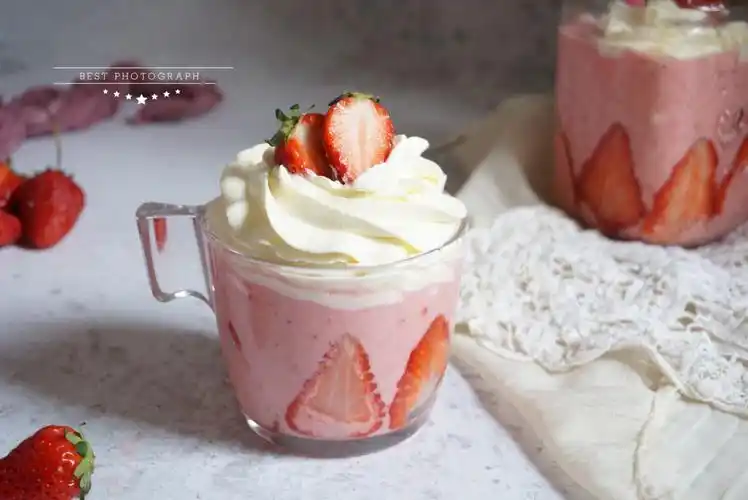 03.草莓酸奶奶盖