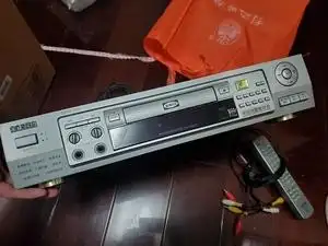 金正超级vcd 成色很新 功能正常 遥控器连接线齐全