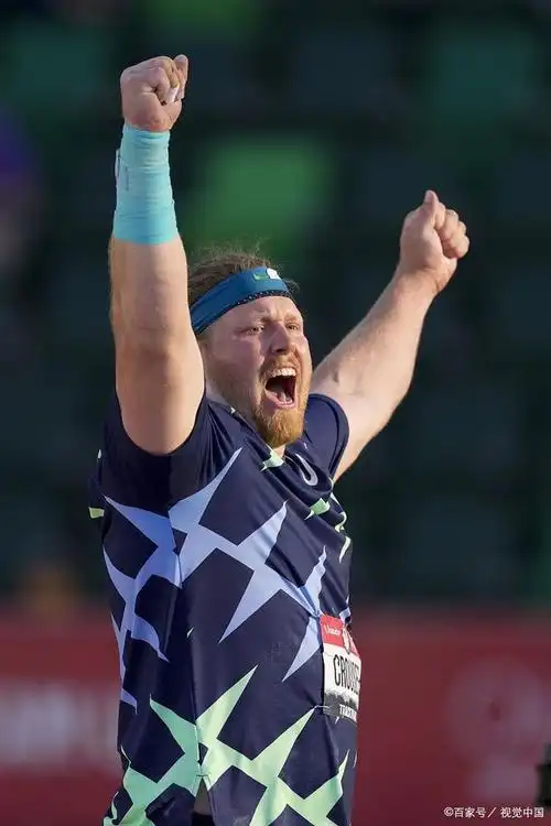 铅球作为田径项目中的一项重要项目,一直以来都吸引着众多运动员和