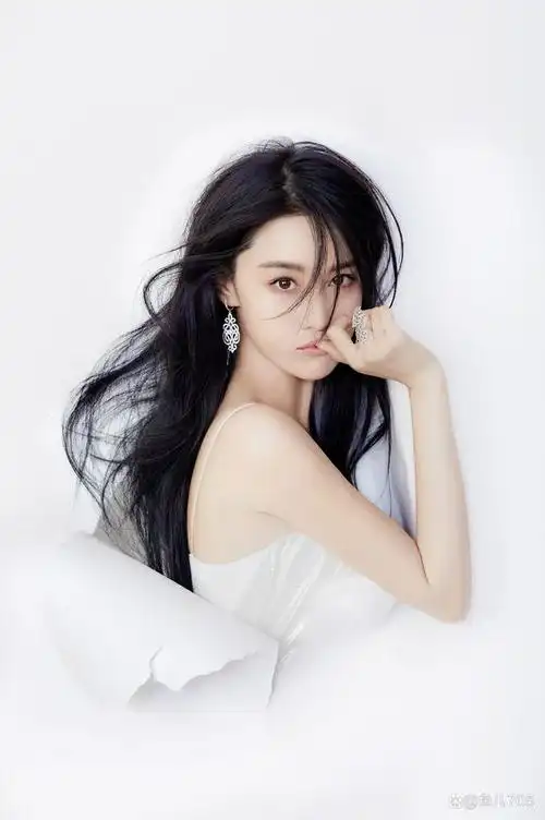 张馨予称穿不上某品牌最大号衣服