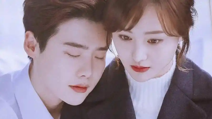 郑爽关注李钟硕为新剧预热,制片人曾发文暗示