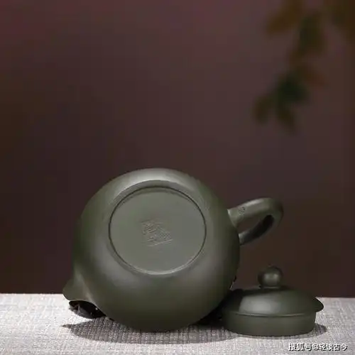 郝年德西施紫砂壶