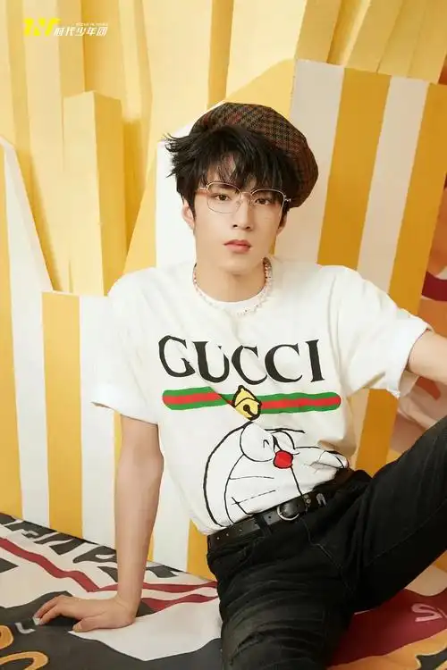 6.严浩翔,欧式大双,鹰钩鼻?我不确定.(花名"戏".rap.)7.