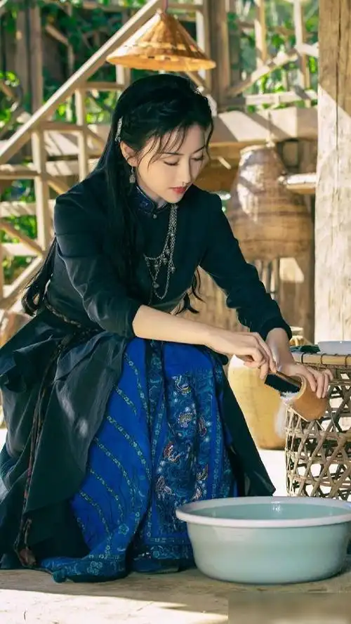 数一数景甜在《司藤》中到底有多少件衣服?人间富贵花不是白叫的