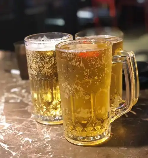 茶趣烧烤啤酒免费畅饮这个夏天烤串啤酒尽情享用