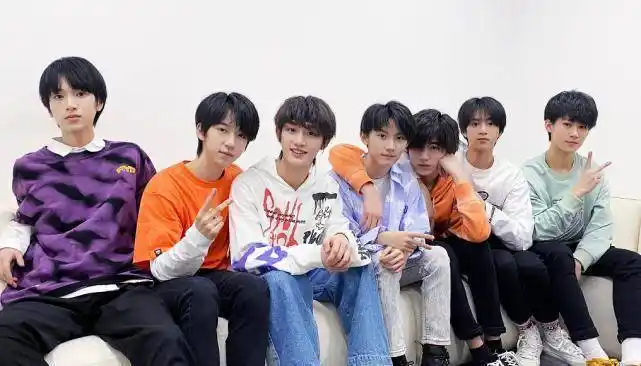 时代少年团资源力压tfboys,首期团综嘉宾"大咖"来袭_团体_师兄_小朋友