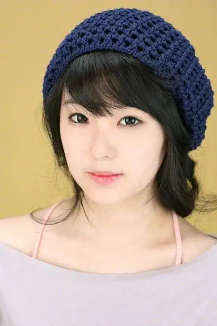 在韩国有着四代神颜称号的裴姐irene参加sm面试时的照片被公开,网友大