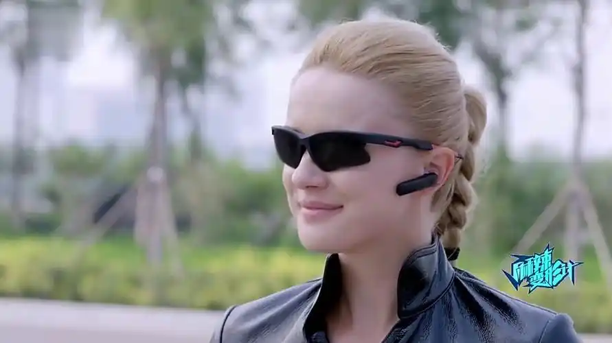 麻辣变形计-柳莎剧照