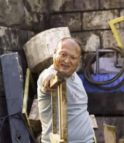 《夏洛特烦恼》里的坏人头头陈凯,拍摄时才27岁,来头也不简单!