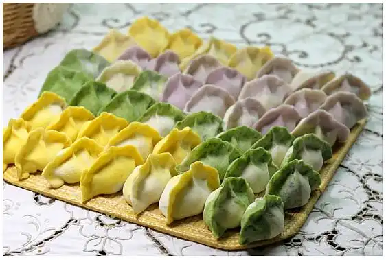 常言道,好吃不过饺子,"饺子"又名"交子",代表"更岁交子,团圆福禄"的