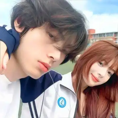 cp头像情侣一左一右真人一对