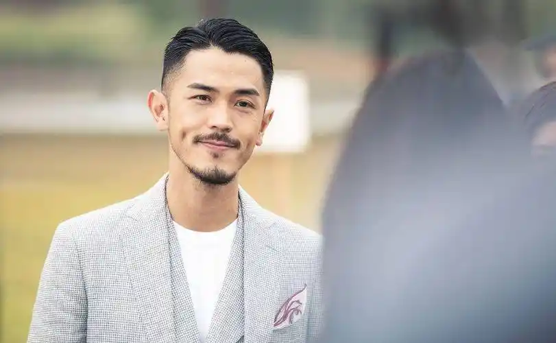 明星的胡须照,帅出新高度,女生都觉得有男人味_脸型_效果_五官