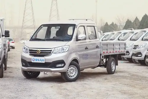 6l 122马力 3080轴距 双排载货汽车  国Ⅵ外观