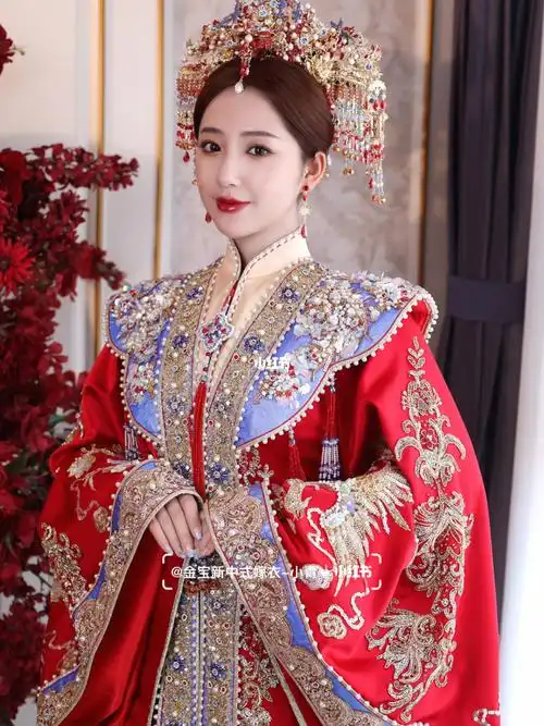 国风嫁衣中式婚礼华丽婚服