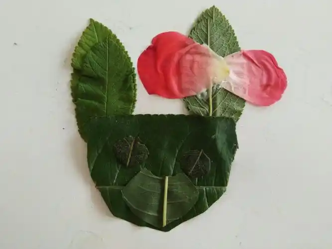 树叶拼贴画