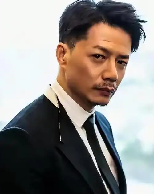 段奕宏与中村幸子相恋21年相恋多年0绯闻家庭幸福事业成功