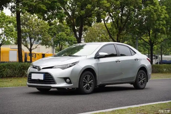 出手15年丰田雷凌