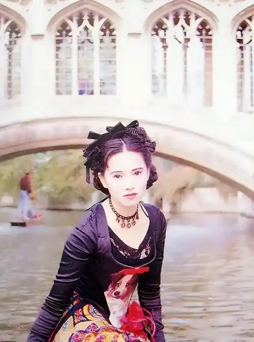 伊能静的前半生很精彩,两段婚姻儿女双全,唱歌演戏都小有建树_庾澄庆