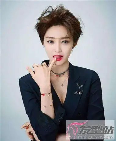 40岁女人最佳短发发型 减龄洋气年轻好几岁