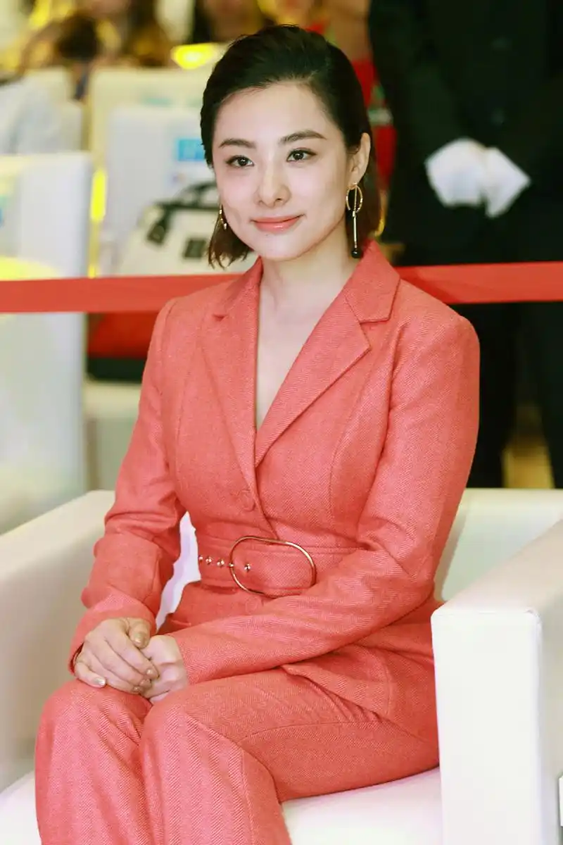 婚外情不仅会破坏你的家庭,还会伤害你的伴侣和孩子.