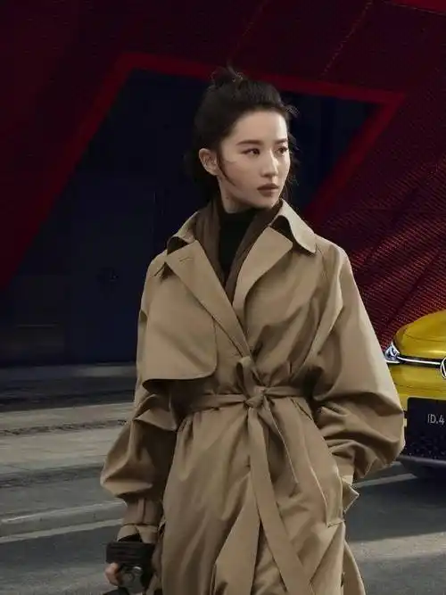 神仙姐姐刘亦菲,穿风衣好帅气,现代装也很不错哦_电视剧_生活_身材