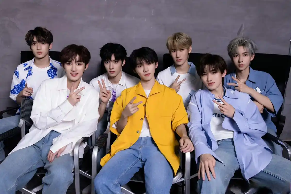 时代少年团串烧 还没看时代少年团#湖南卫视中秋之夜#《热歌串烧2023