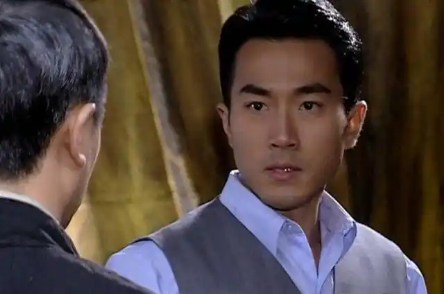 刘恺威出道时旧照,图五小编第一次见到,网友:小时候就长这样!