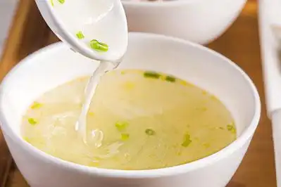 西餐清汤有哪些?西餐清汤的做法大全_广州新东方烹饪学校