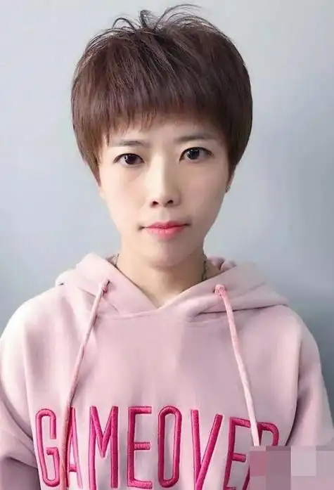 短头发 女生剪自然时尚短发造型 超养眼的短头发大盘点剪一款好看的