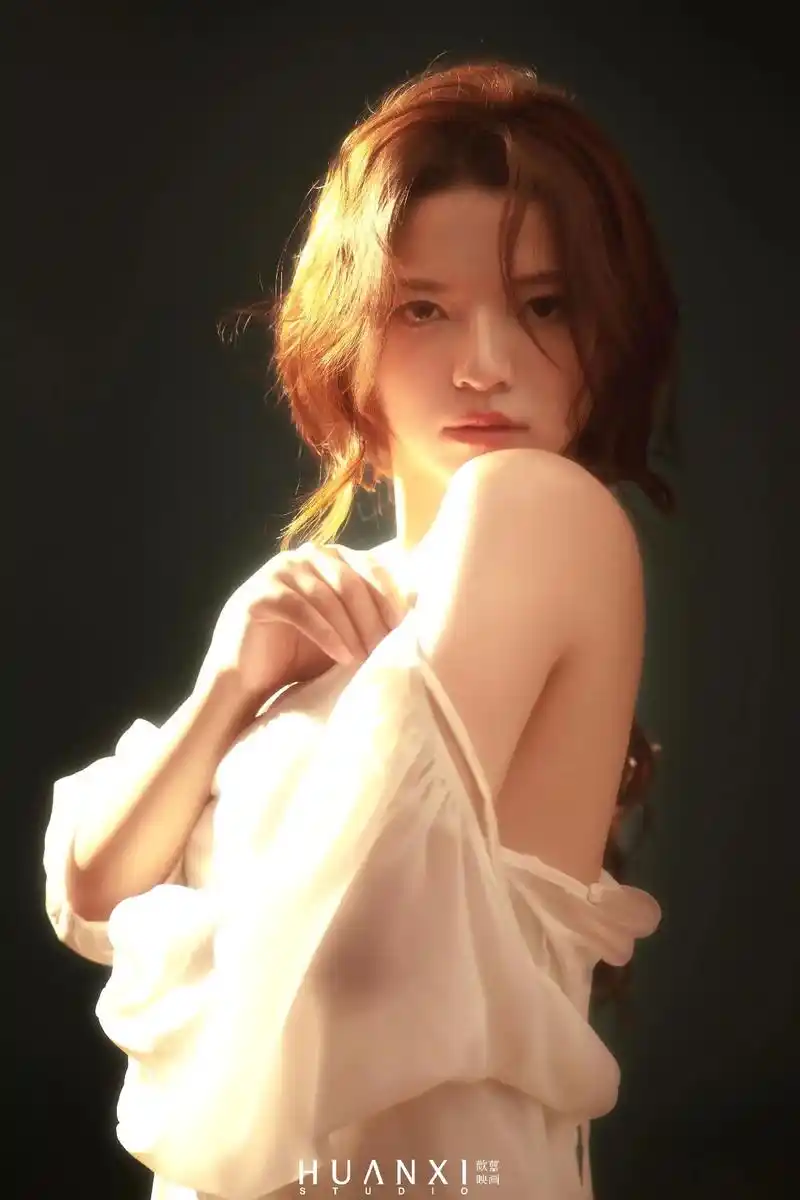 复古美女复古朦胧感写真潮汕美女