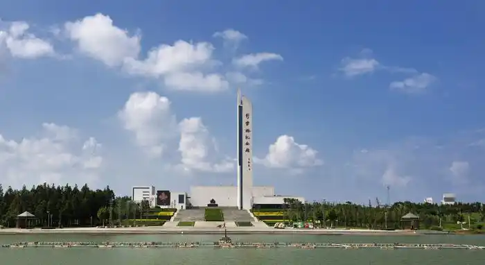 纪念馆全景_景区图库_宿迁市雪枫公园