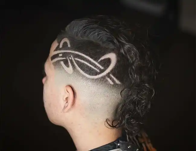 男士创意雕刻发型