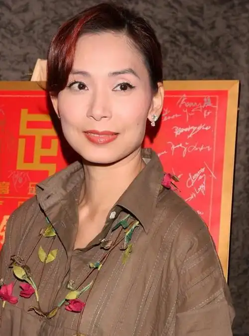 歌唱家演员珠宝大亨邝美云的上位史比你想象的更精彩