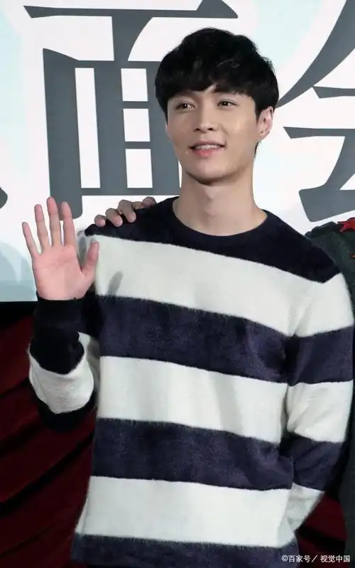 努力努力再努力:从小绵羊到大魔王的优质偶像——张艺兴