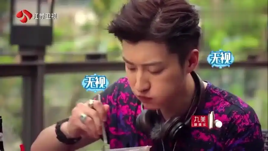 我们相爱吧:徐璐太作了,点两千多红酒一口没喝,乔任梁欲哭无泪